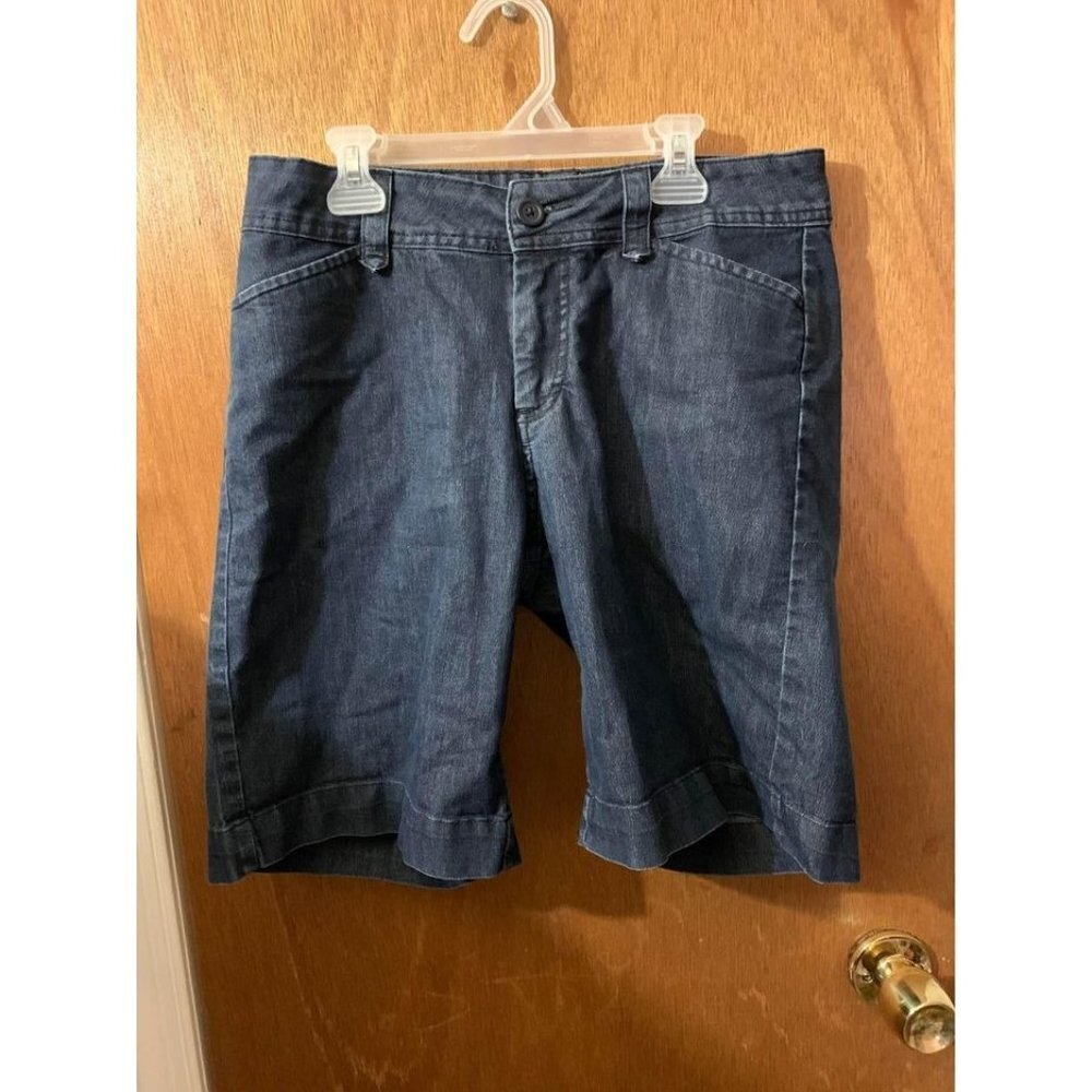 Riders By Lee Dark Wash Light weight Denim Blue Jean Shorts Size 6M Womens